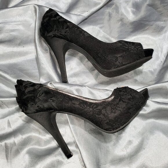 RAMPAGE black satin lace open toe heels GRACELAND - Picture 4 of 5